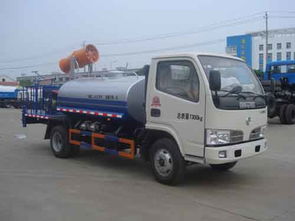 城市清道夫 洗扫车的现代角色与技术革新